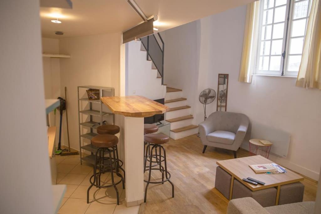 L'Authentique, Duplex, Centre Historique, Wifi Lägenhet Montpellier Exteriör bild